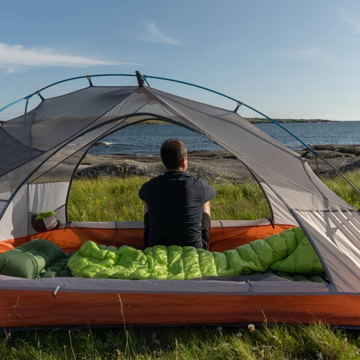 Dormir sous la toile de tente